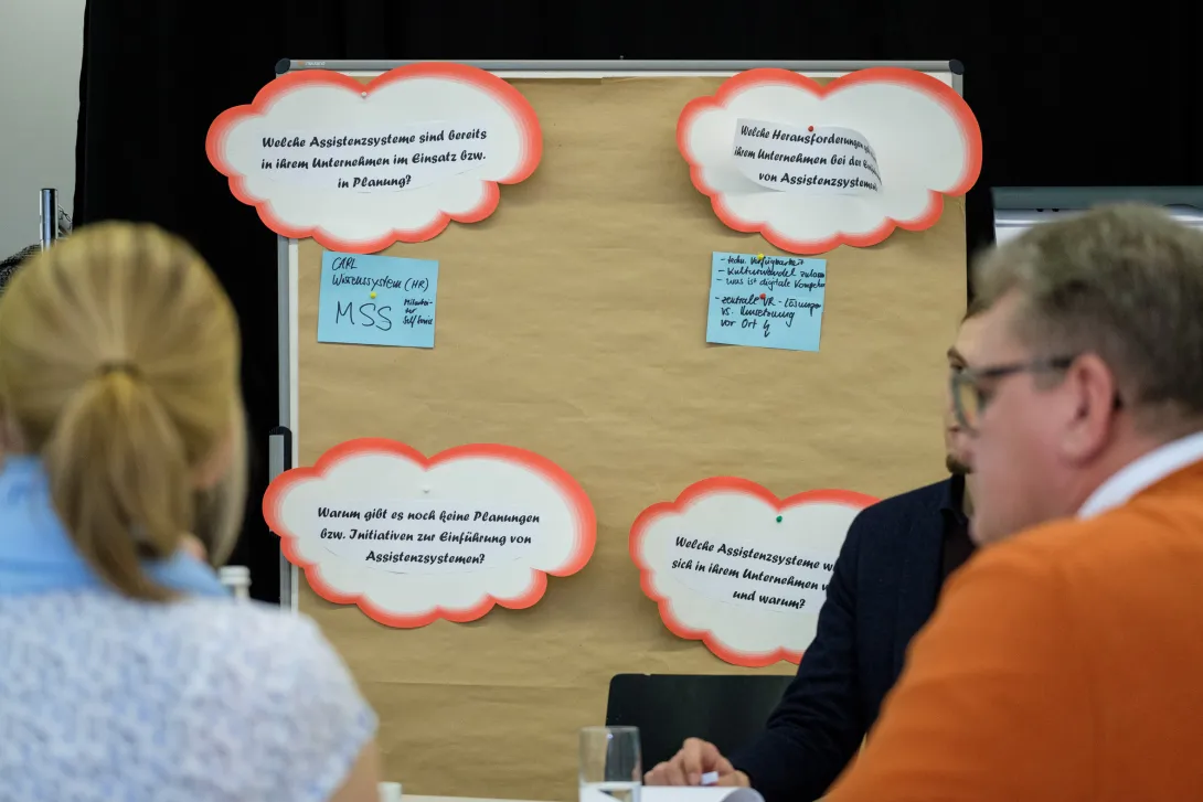 Digitalforum Assistenzsysteme und Arbeitsbedingungen